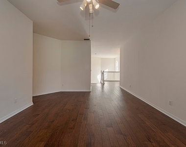 2110 Arielle Drive - Photo Thumbnail 2