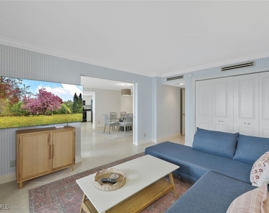 4451 Gulf Shore Boulevard N - Photo Thumbnail 30