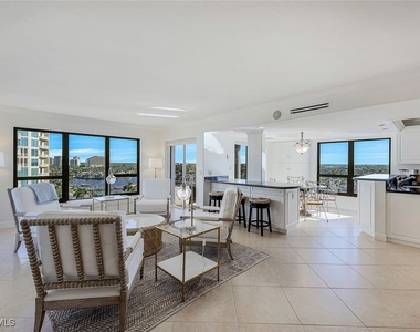 4451 Gulf Shore Boulevard N - Photo Thumbnail 5