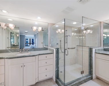 4451 Gulf Shore Boulevard N - Photo Thumbnail 8