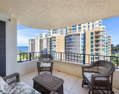 4451 Gulf Shore Boulevard N - Photo Thumbnail 11