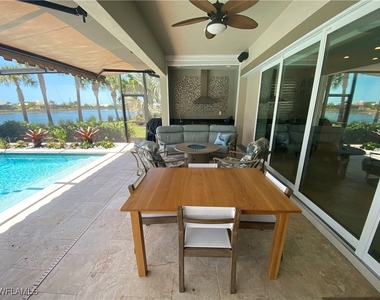6487 Warwick Avenue - Photo Thumbnail 30