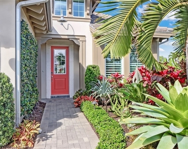 6487 Warwick Avenue - Photo Thumbnail 2