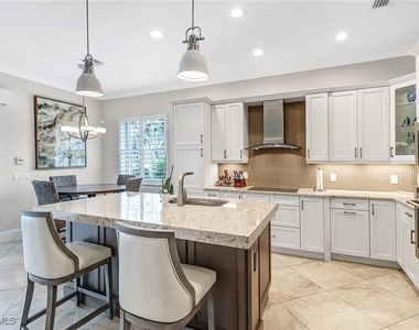 6487 Warwick Avenue - Photo Thumbnail 4