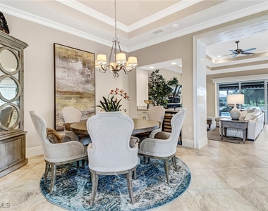 6487 Warwick Avenue - Photo Thumbnail 14