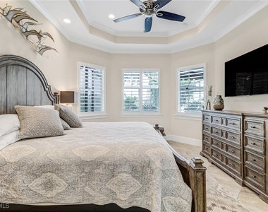 6487 Warwick Avenue - Photo Thumbnail 16