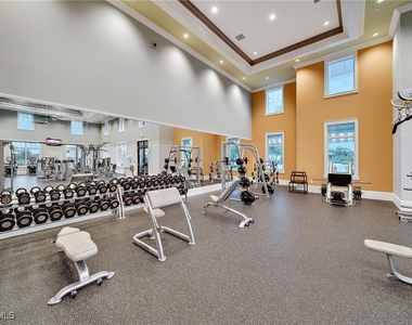 6487 Warwick Avenue - Photo Thumbnail 28