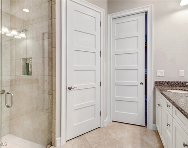 7194 Dominica Drive - Photo Thumbnail 17