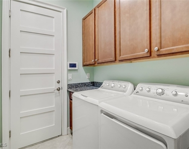7194 Dominica Drive - Photo Thumbnail 21