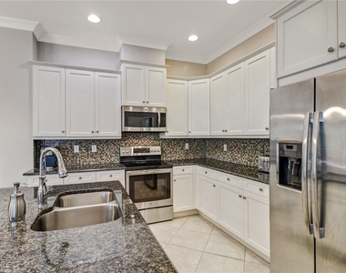 7194 Dominica Drive - Photo Thumbnail 7