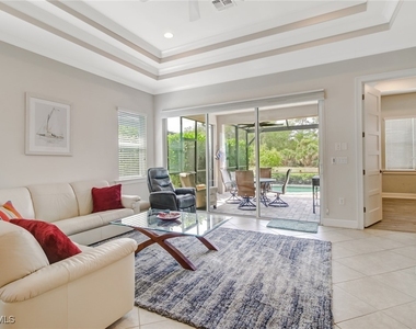 7194 Dominica Drive - Photo Thumbnail 11