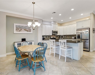 7194 Dominica Drive - Photo Thumbnail 4