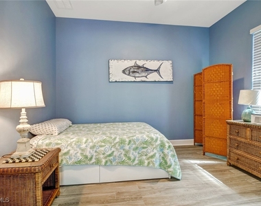 7194 Dominica Drive - Photo Thumbnail 20