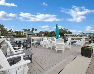 1950 Gulf Shore Boulevard N - Photo Thumbnail 1