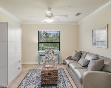 9533 Avellino Way - Photo Thumbnail 12