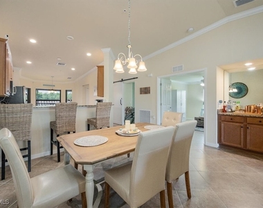 9533 Avellino Way - Photo Thumbnail 5