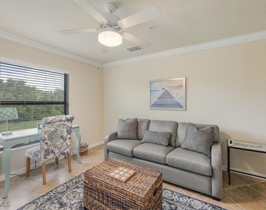 9533 Avellino Way - Photo Thumbnail 11