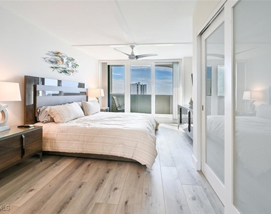 4001 Gulf Shore Boulevard N - Photo Thumbnail 12