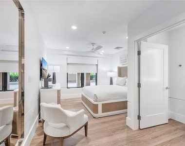 4001 Gulf Shore Boulevard N - Photo Thumbnail 22
