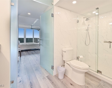 4001 Gulf Shore Boulevard N - Photo Thumbnail 16