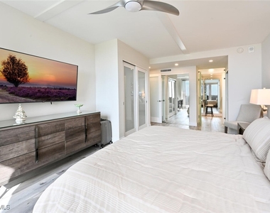 4001 Gulf Shore Boulevard N - Photo Thumbnail 14