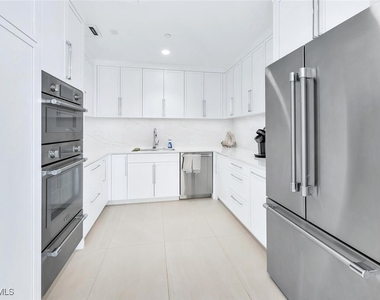 4001 Gulf Shore Boulevard N - Photo Thumbnail 9