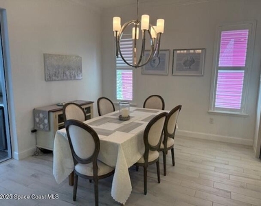 7647 Kiawah Way - Photo Thumbnail 2