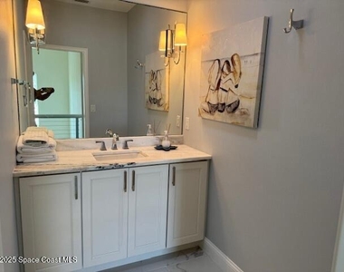 7647 Kiawah Way - Photo Thumbnail 8