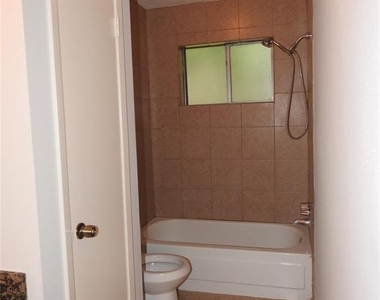 19902 Bishops Gate Lane - Photo Thumbnail 9