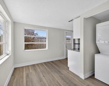 5409 Oceanic Road - Photo Thumbnail 19
