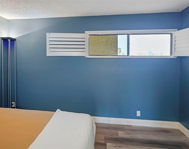 401 150th Avenue - Photo Thumbnail 30