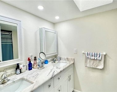 1640 Atares Drive - Photo Thumbnail 11