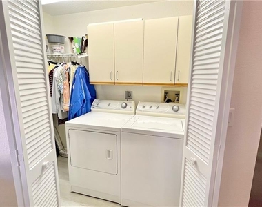 1640 Atares Drive - Photo Thumbnail 22