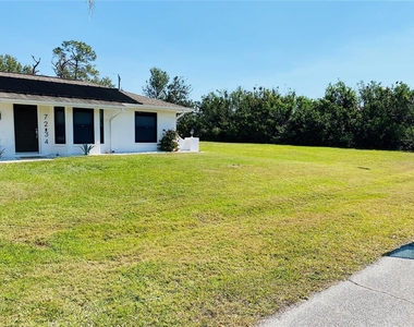 7234 Maguire Lane - Photo Thumbnail 16