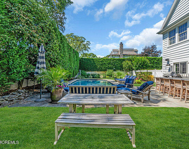 12 Red Oak Drive - Photo Thumbnail 11