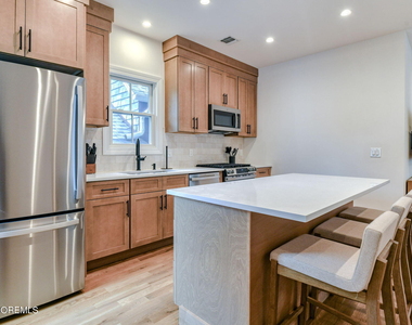 22 Atlantic Avenue - Photo Thumbnail 5