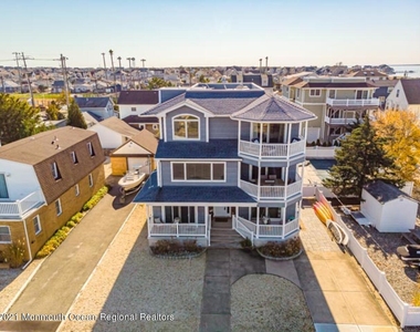 233 12th Avenue - Photo Thumbnail 2