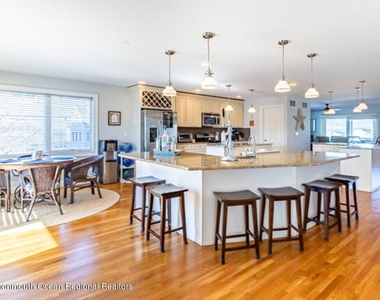 233 12th Avenue - Photo Thumbnail 21