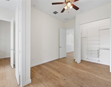 1434 Sw 4th Avenue - Photo Thumbnail 14
