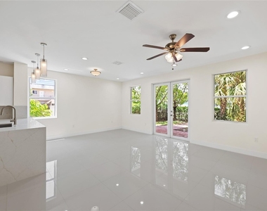 1434 Sw 4th Avenue - Photo Thumbnail 21