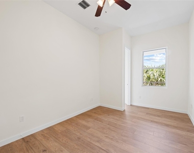 1434 Sw 4th Avenue - Photo Thumbnail 17