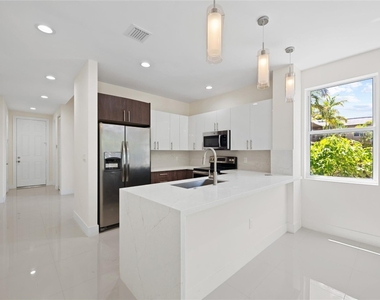 1434 Sw 4th Avenue - Photo Thumbnail 2