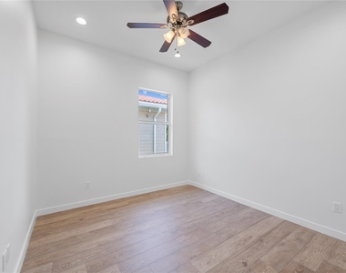 1428 Sw 4th Avenue - Photo Thumbnail 8