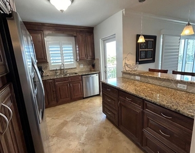 1200 Hibiscus Avenue - Photo Thumbnail 10