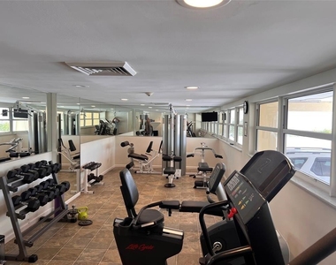 1200 Hibiscus Avenue - Photo Thumbnail 40