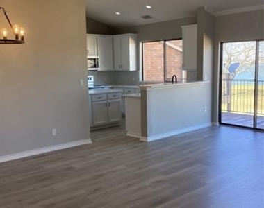 1912 Signal Ridge Place - Photo Thumbnail 5