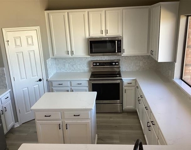 1912 Signal Ridge Place - Photo Thumbnail 9