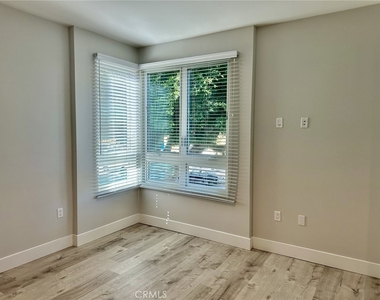 5820 La Mirada Avenue - Photo Thumbnail 11