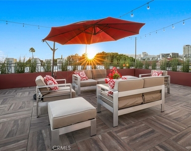 5820 La Mirada Avenue - Photo Thumbnail 2
