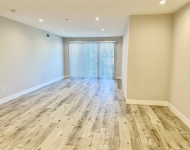 5820 La Mirada Avenue - Photo Thumbnail 5